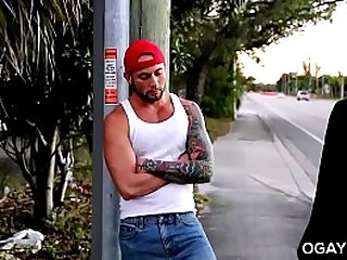 Tattooed gay dude gets nailed by his friend