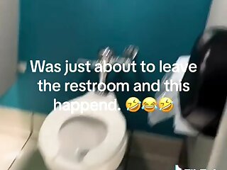 Girl explodes in public bathroom - ThisVid.com