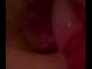 Alikat2 inflates anal lips