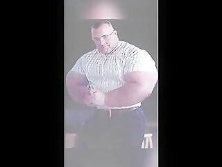 Huge, massive Biceps in ultra-tight Shirt