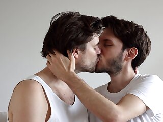 I love to make out and get hornier and hornier until we end up having hardcore sex! Watch us fuck on our onIyfans!