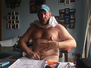 Welsch_drangon wanted to be choached and recorded sniffing poppers. He would like to be posted publicly! His wish is my command!!