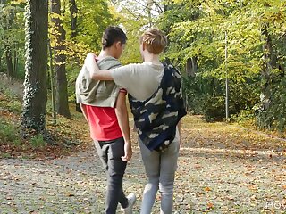 Handsy boyfriends