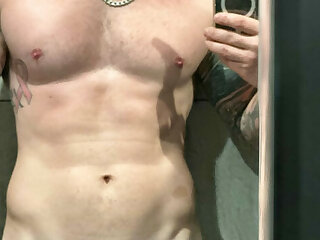 84 Sexy hunk Bam Mikell bammikell OnlyFans porn