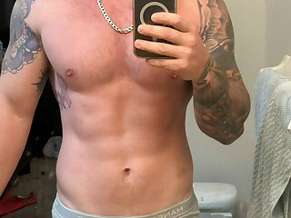 82 Sexy hunk Bam Mikell bammikell OnlyFans porn