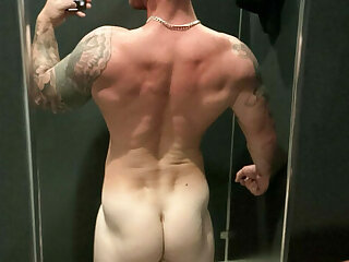 60 Sexy hunk Bam Mikell bammikell OnlyFans porn