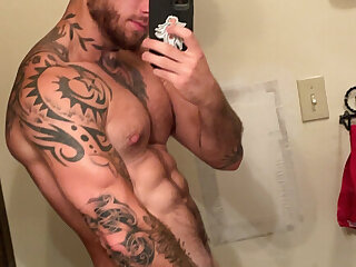 45 Famous TikToker  Garret Nolan garett__nolan onlyfans leaked