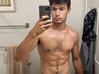 29 Asian Mixed jock Bryce Tanikawa halfjap1234 onlyfans