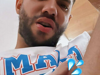 39 Brazilian hunk Guilherme Ferreira guilher_of not_of OnlyFans porn