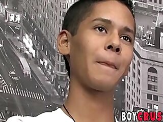 Twink Felix Russo wanking while shoving dildo in his ass