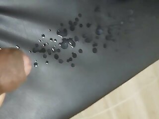 Uncut Black Spray load