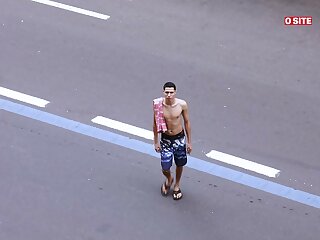 Novinho fodendo o gringo russo!