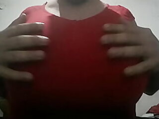 Chupando el juguete de mami 14