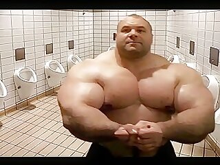 Massive Muscleman (2015)