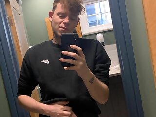 Twink leaked getting bored at work boys porn