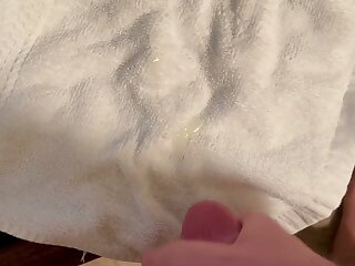 Amateur cumshot