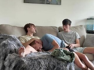 These guys love a threesome - gay porn videos
